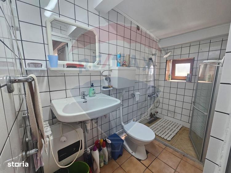 Casă cu 4 camere în Mâtnicu Mic