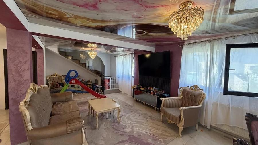 Casă cu 5 camere cu Teren 457 Mp în Ciorogârla