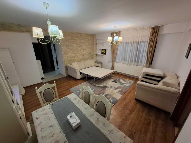 Apartament cu 3 camere semidecomandat în Tomis Plus