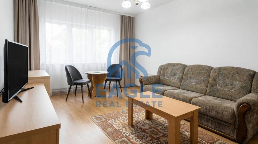 Apartament cu 2 camere decomandat, mobilat în Trocadero