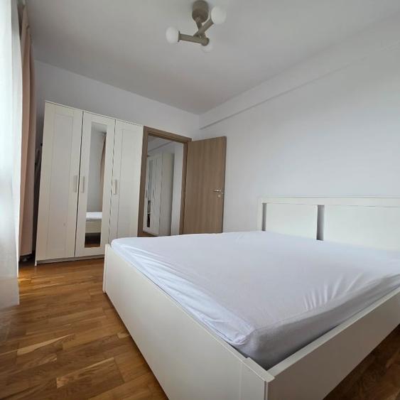Apartament cu 2 camere semidecomandat, mobilat în Central