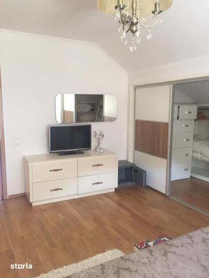 Casă cu 4 camere cu Teren 160 Mp în Central
