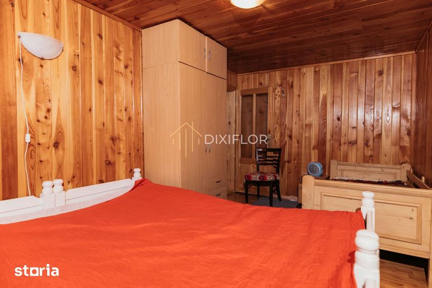 Casă cu 7 camere cu Teren 700 Mp în Stânceni