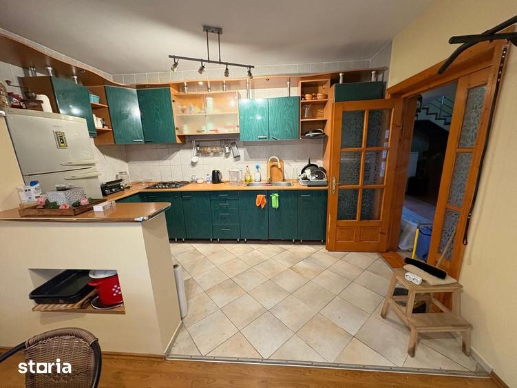 Casă cu 4 camere cu Teren 500 Mp în Bunloc