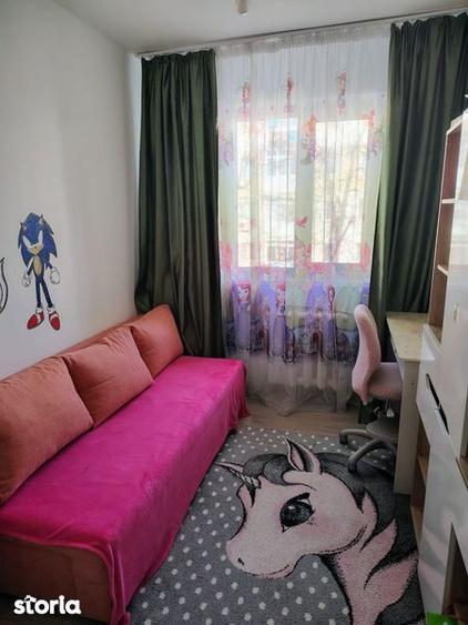 Apartament cu 3 camere în Micro 14