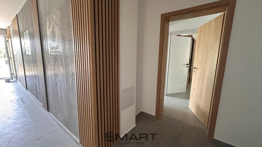 Apartament cu 3 camere semidecomandat în Sud