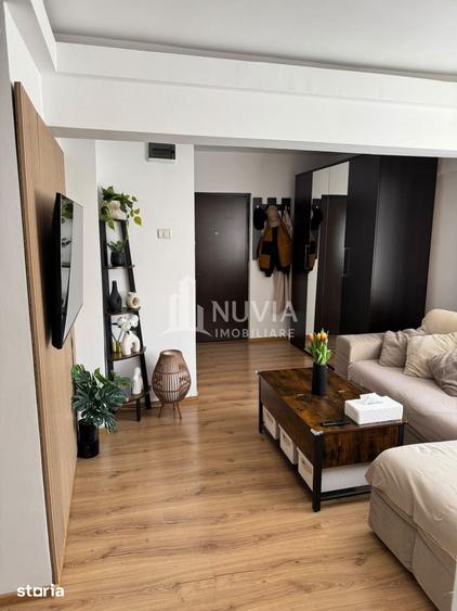 Apartament cu 3 camere în Tolstoi