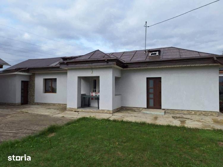 Casă cu 4 camere cu Teren 1070 Mp în Central