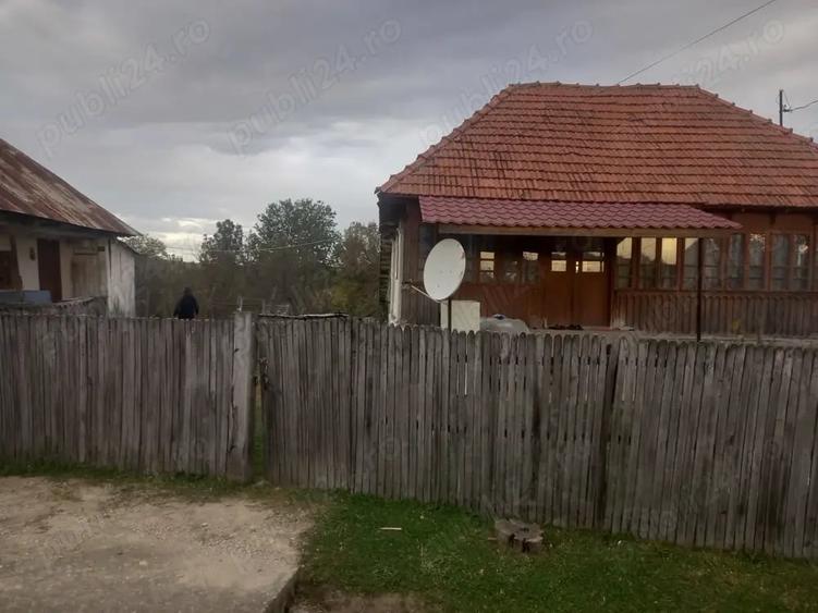 Casă cu 4 camere în Grădiștea