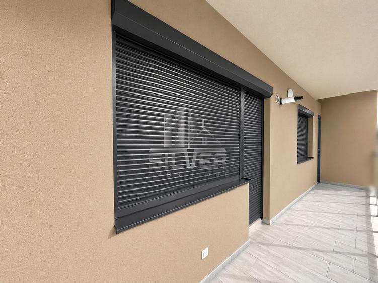 Apartament cu 2 camere semidecomandat, mobilat în Florești