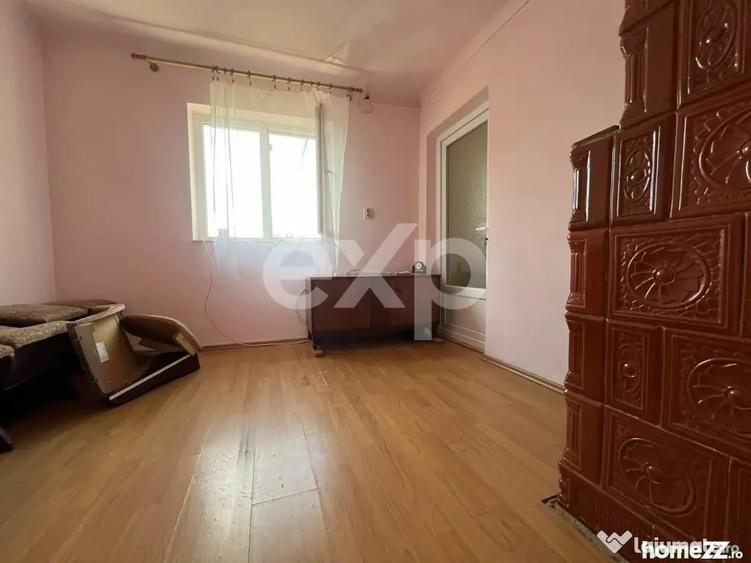 Casă cu 3 camere cu Teren 1140 Mp în Central
