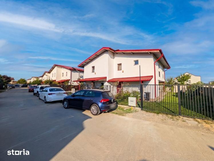Casă cu 3 camere cu Teren 230 Mp în Odăi