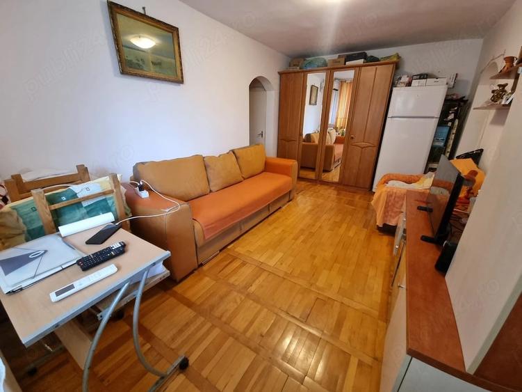 Apartament cu 2 camere semidecomandat în Baba Novac