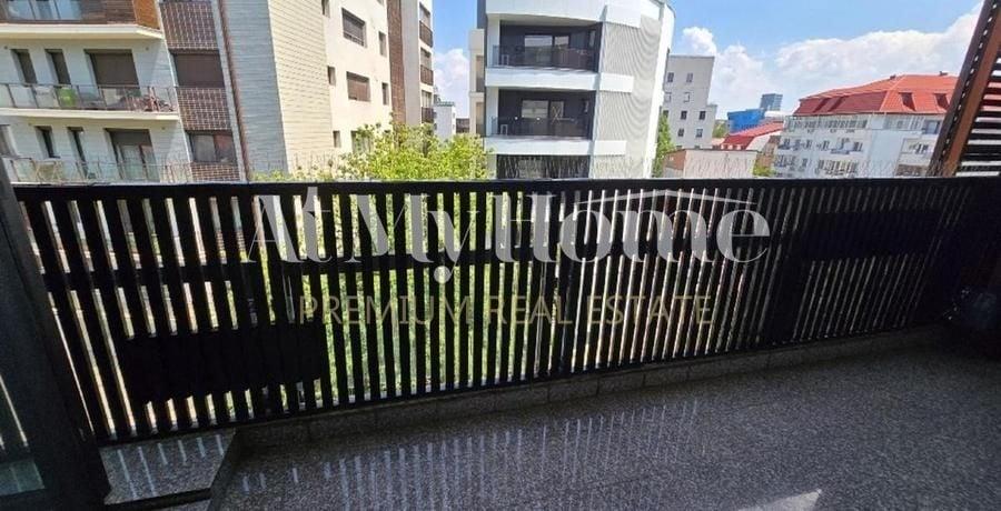 Apartament cu 5 camere decomandat, mobilat în Herăstrău