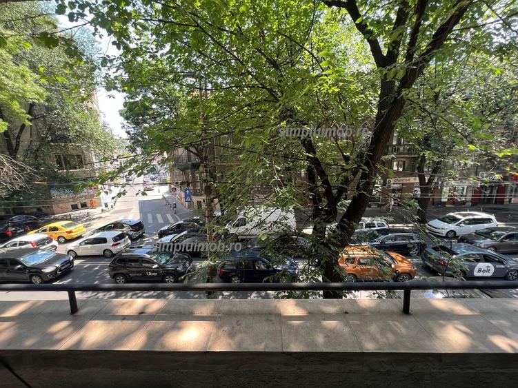 Apartament cu 2 camere semidecomandat, mobilat în Armeneasca