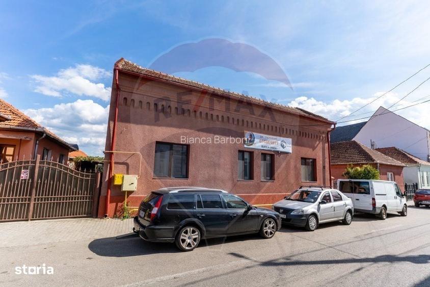 Casa cu potential investitional Hateg ,jud.Hunedoara