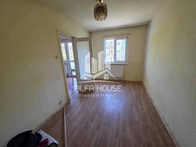 Apartament cu 3 camere nedecomandat în Govândari
