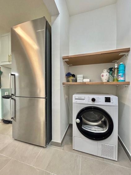 Apartament cu 4 camere decomandat, mobilat în Kiseleff