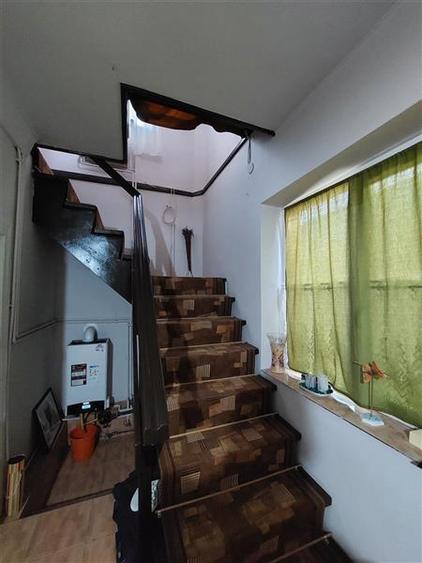 Casă individuală cu 3 camere cu Canalizare în Grădiște