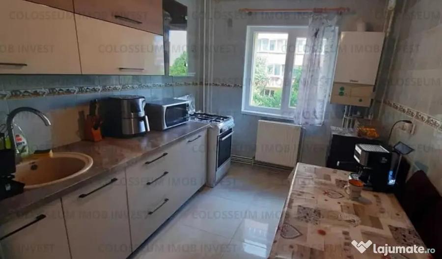 Apartament cu 2 camere decomandat în Răcădău