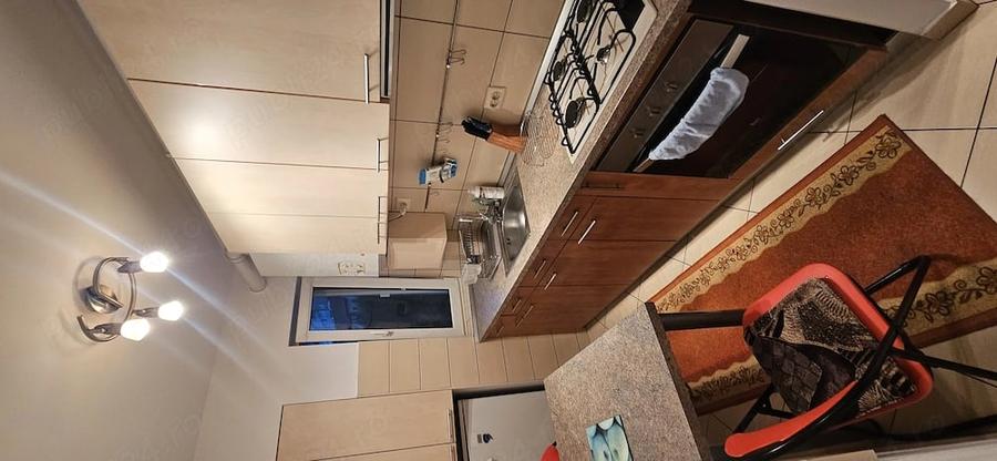 Inchiriez apartament 2 camere - 3