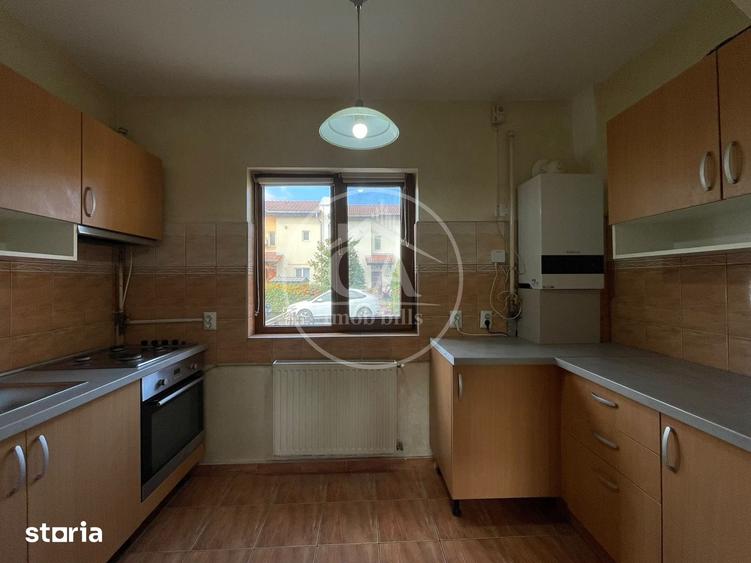 Casă cu 4 camere cu Teren 300 Mp în Europa