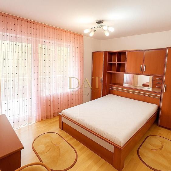 Apartament cu 3 camere semidecomandat, mobilat în Gheorgheni
