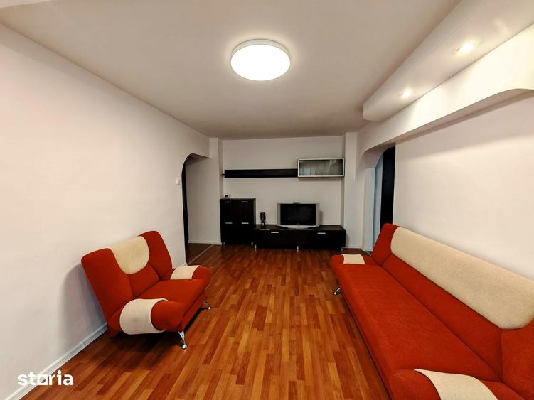 Apartament cu 3 camere decomandat, mobilat în Șerbănești