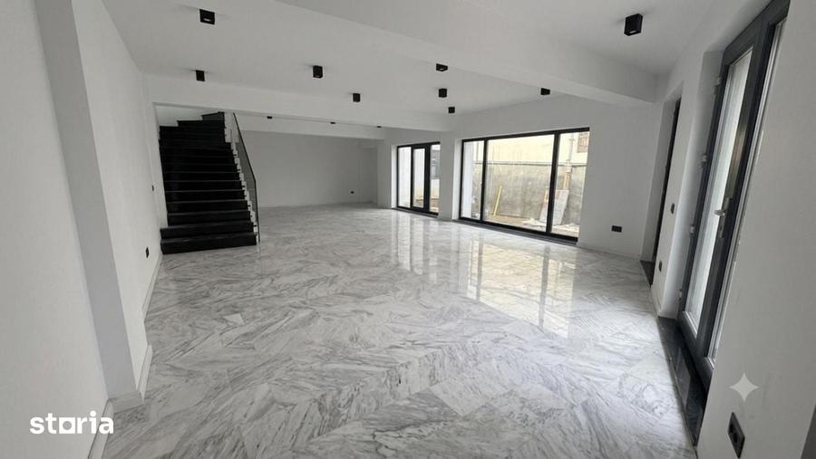 Spațiu comercial, de 184 mp, în Mihai Bravu