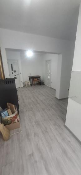 Apartament cu 3 camere decomandat în Gălăuțaș
