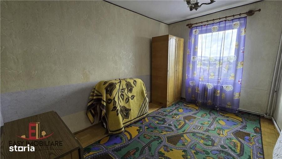 Apartament cu 3 camere în Lefaia