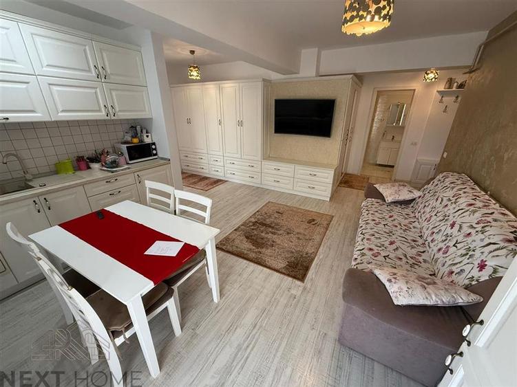 Apartament cu 3 camere decomandat, mobilat în Brăilei