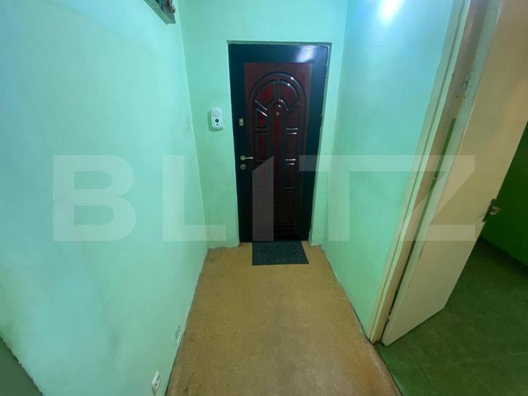 Apartament cu 4 camere decomandat în Dâmbul Rotund