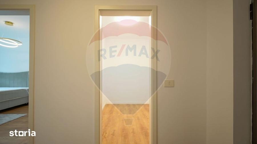 Apartament cu 2 camere decomandat, mobilat în Tractorul