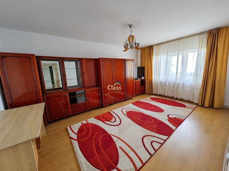 Apartament cu 3 camere decomandat, mobilat în Între Lacuri