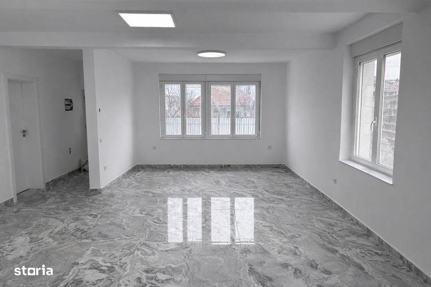 Casă cu 4 camere cu Teren 405 Mp în 6 Vânători
