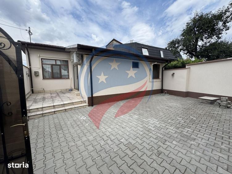Casă cu 4 camere cu Teren 177 Mp în Central