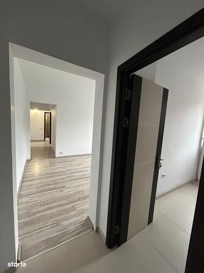 Apartament cu 4 camere în Drumul Taberei