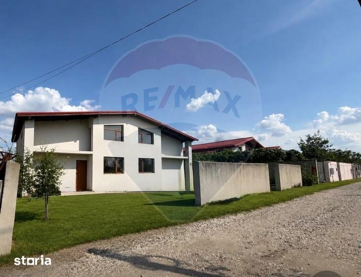 Casă cu 6 camere cu Teren 495 Mp în Bariera Vâlcii