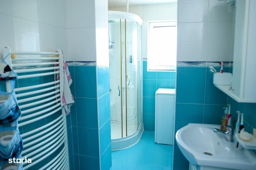 Apartament cu 4 camere semidecomandat în Central