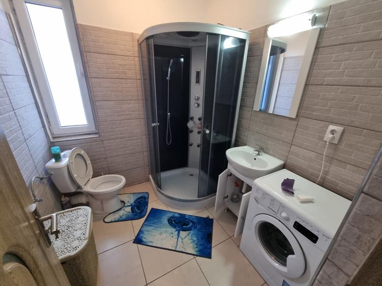 Apartament cu 2 camere semidecomandat în Florești