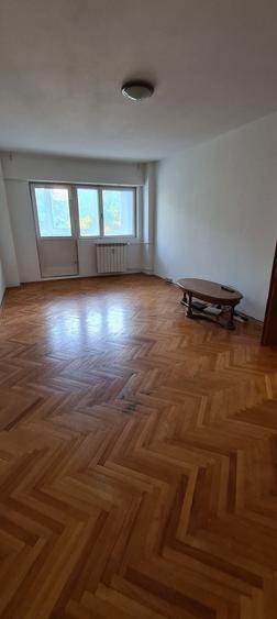 Apartament cu 2 camere decomandat în Turda