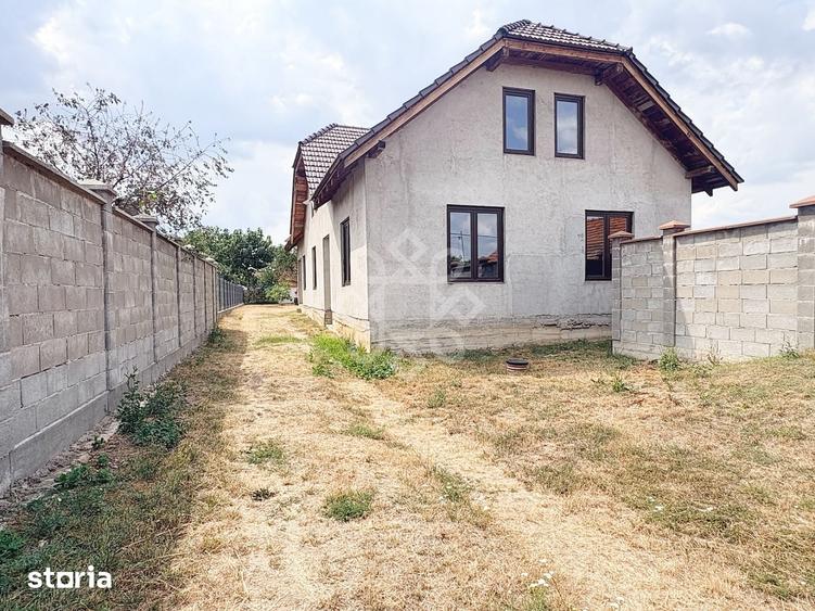 Casă cu 4 camere cu Teren 745 Mp în Central