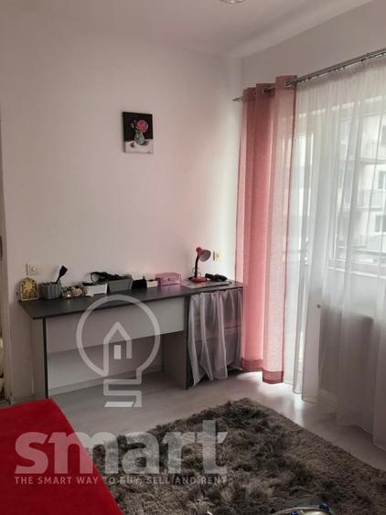 Apartament cu 2 camere semidecomandat, mobilat în Florești