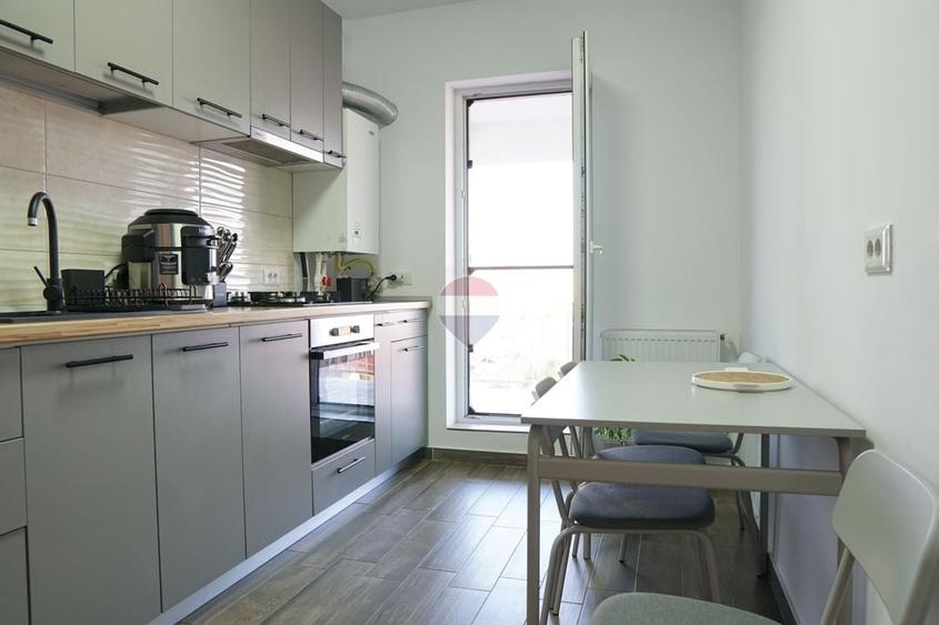 Apartament cu 2 camere decomandat, mobilat în Titan