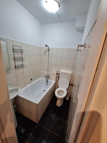 Garsonieră nedecomandată în Soarelui