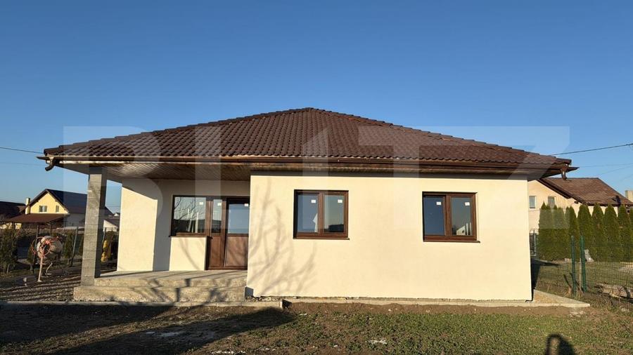 Casă individuală cu 3 camere cu Canalizare în Sâncraiu de Mureș