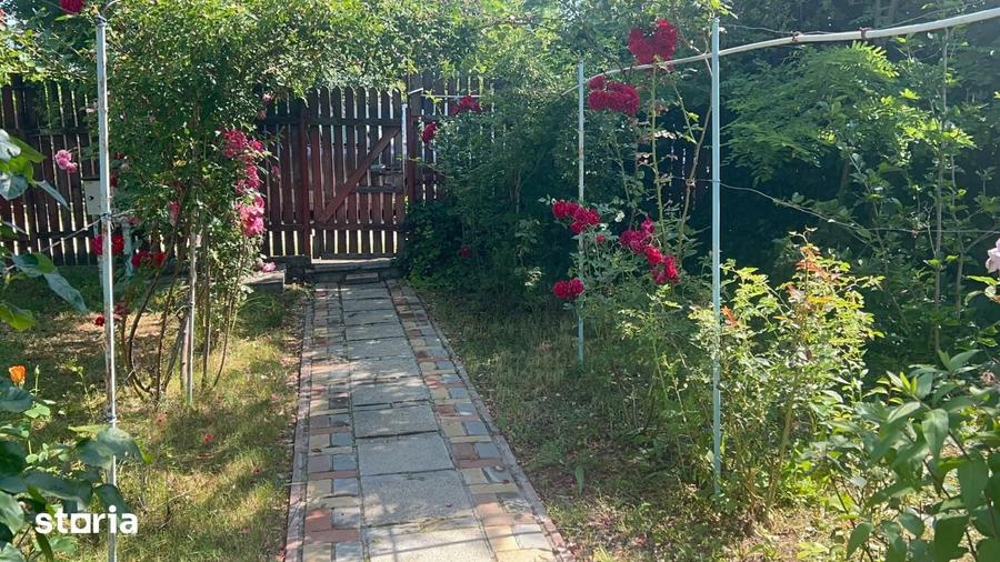 Casă cu 3 camere cu Teren 600 Mp în Crevedia Mare