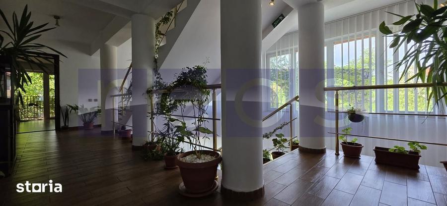 Casă cu 7 camere cu Teren 320 Mp în Pantelimon