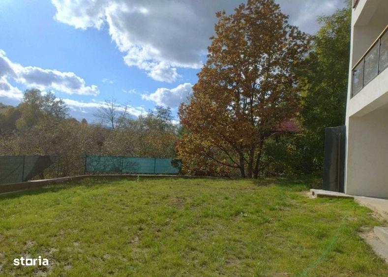 Casă cu 4 camere în Luna